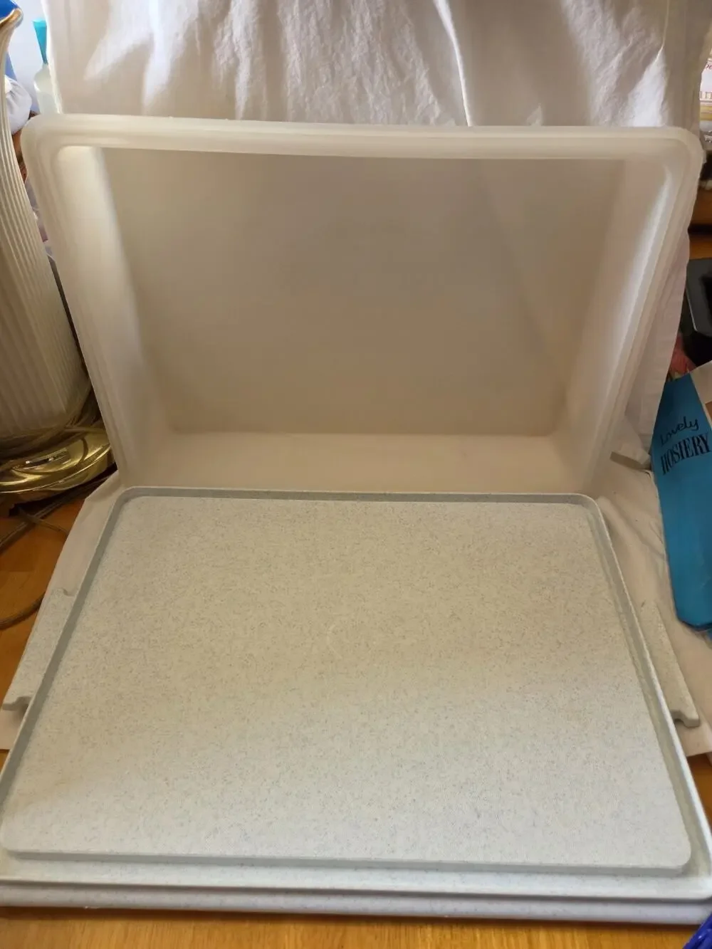 Tupperware Cake Keeper Carrier with Lid 622-2 623-1 Vintage